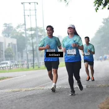 Runner Photo 8844424