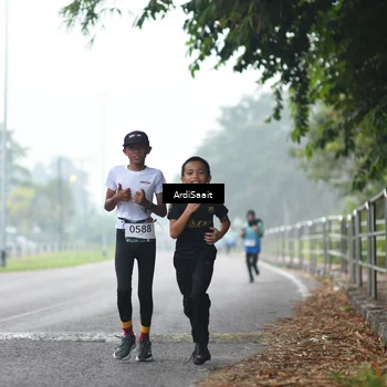 Runner Photo 8844546