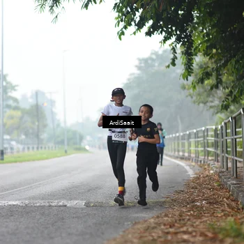 Runner Photo 8844570