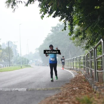 Runner Photo 8844773
