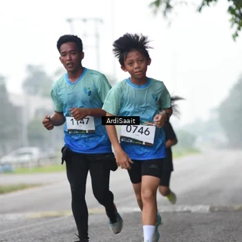 Runner Photo 8845075