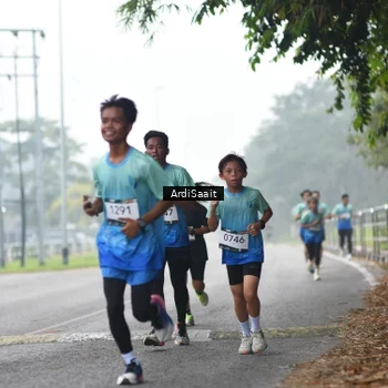 Runner Photo 8845101