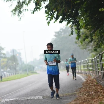 Runner Photo 8845702