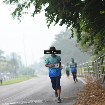 Runner Photo 8845709