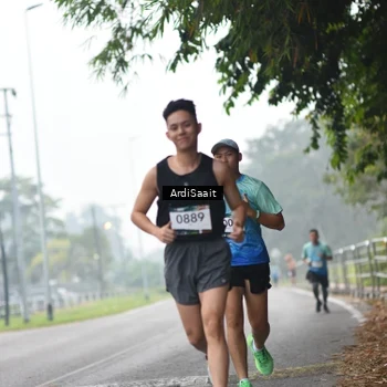 Runner Photo 8845903