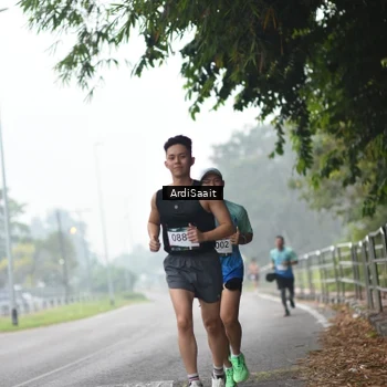 Runner Photo 8845925