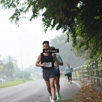 Runner Photo 8846044