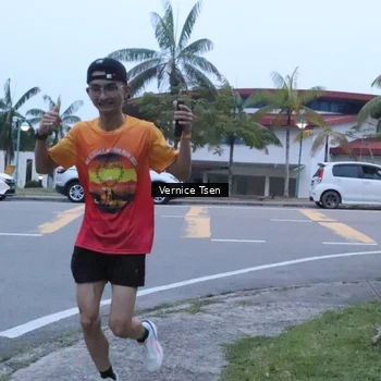 Runner Photo 8846060