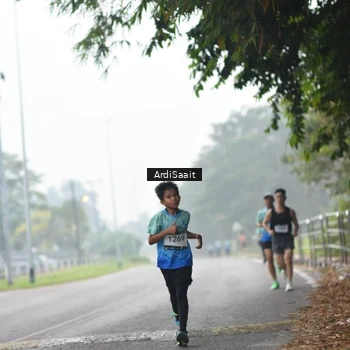 Runner Photo 8846085