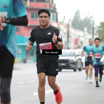 Runner Photo 8846273