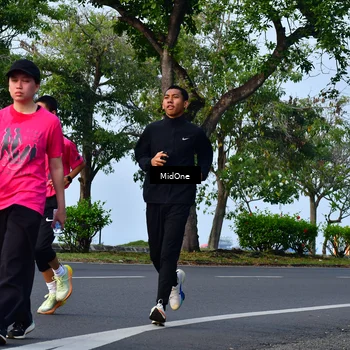 Runner Photo 8846545
