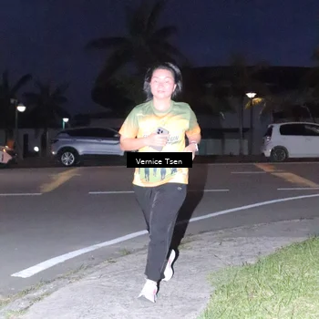 Runner Photo 8847011