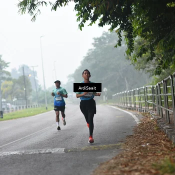 Runner Photo 8847039