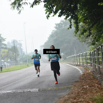 Runner Photo 8847061