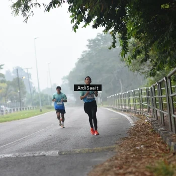 Runner Photo 8847070