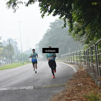 Runner Photo 8847094