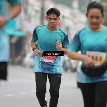Runner Photo 8847105