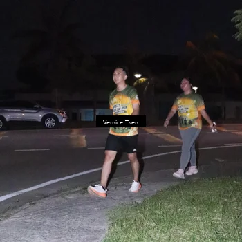 Runner Photo 8847114