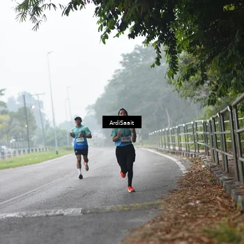 Runner Photo 8847149