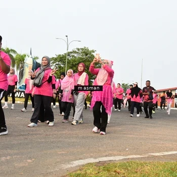 Runner Photo 8847362