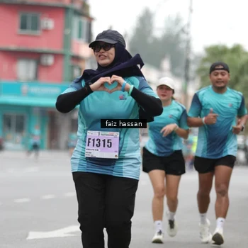 Runner Photo 8847436