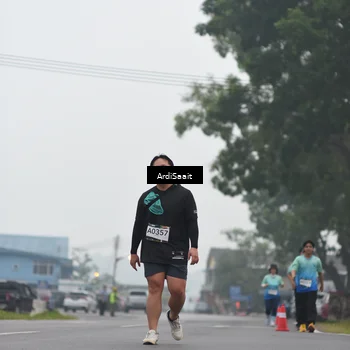 Runner Photo 8847643
