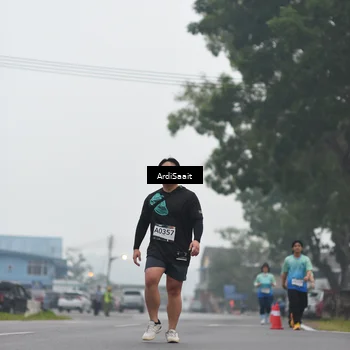 Runner Photo 8847649