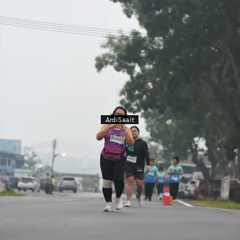 Runner Photo 8847759