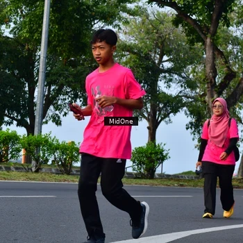 Runner Photo 8847816