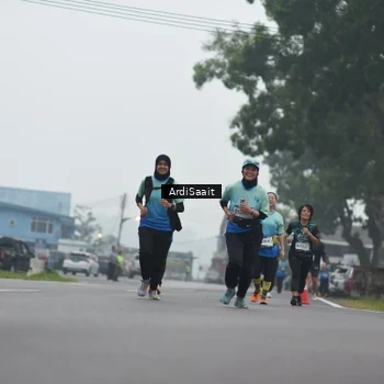 Runner Photo 8847868