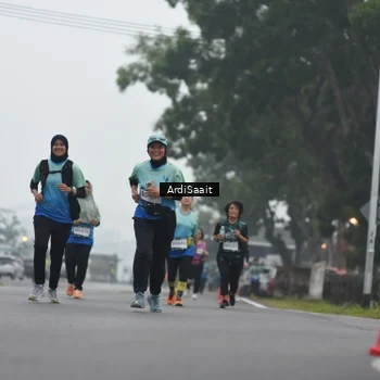 Runner Photo 8847872