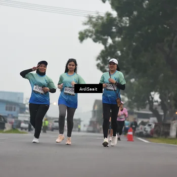 Runner Photo 8848013