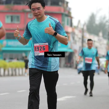 Runner Photo 8848019