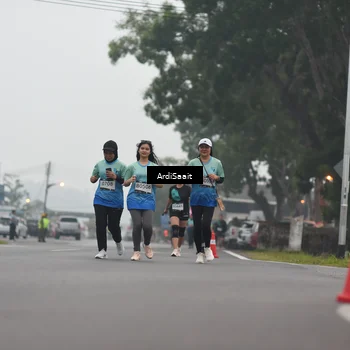 Runner Photo 8848044