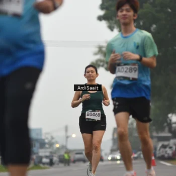 Runner Photo 8848069