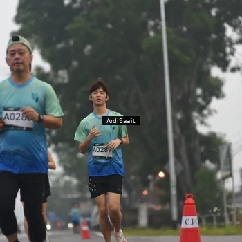 Runner Photo 8848078