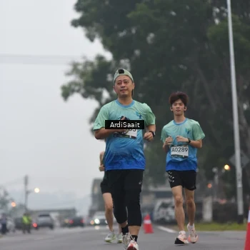 Runner Photo 8848093