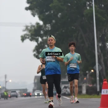 Runner Photo 8848103