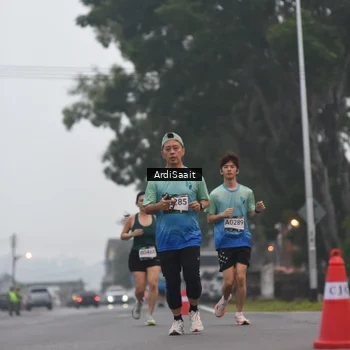 Runner Photo 8848124