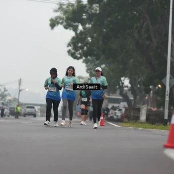 Runner Photo 8848137