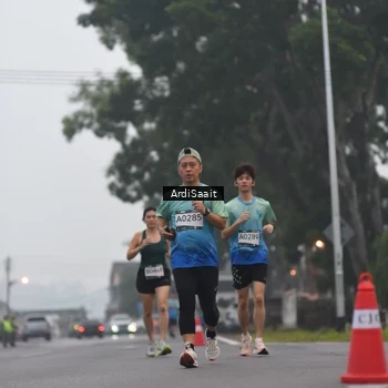 Runner Photo 8848194