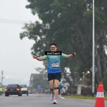 Runner Photo 8848259
