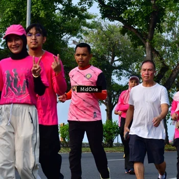 Runner Photo 8848475