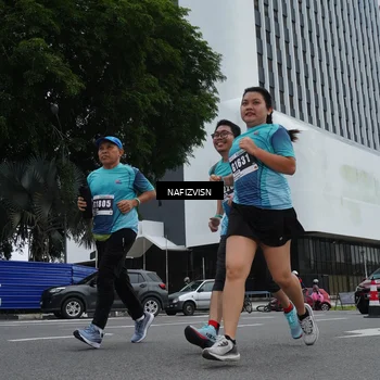 Runner Photo 8848477