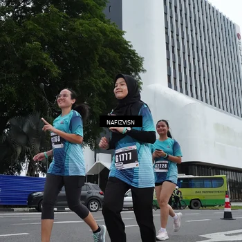 Runner Photo 8848480