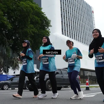 Runner Photo 8848533