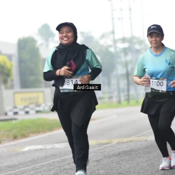 Runner Photo 8848592