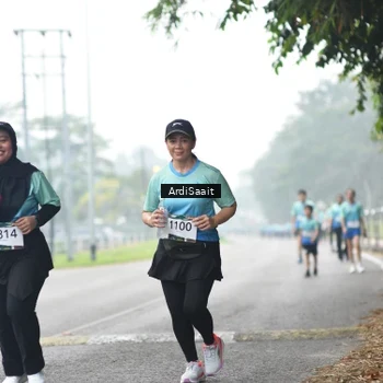 Runner Photo 8848621