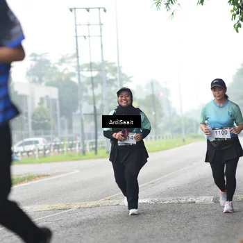 Runner Photo 8848642