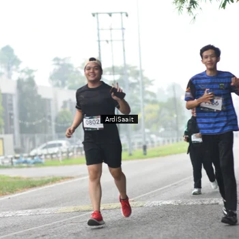Runner Photo 8848671